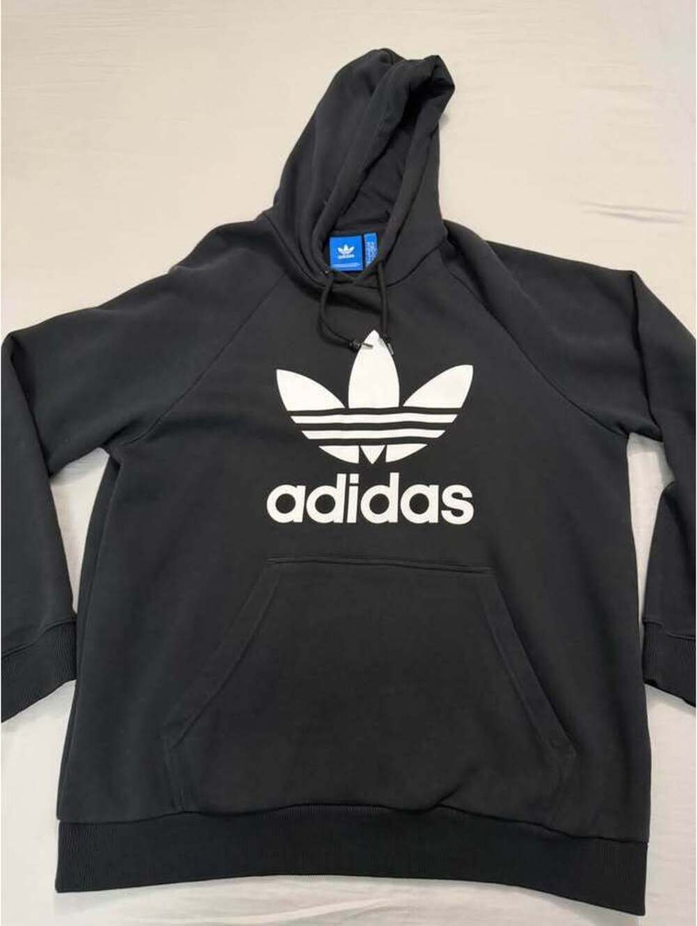 adidas Originals Trefoil Hoodie
Mens Size XL Used Like New $30